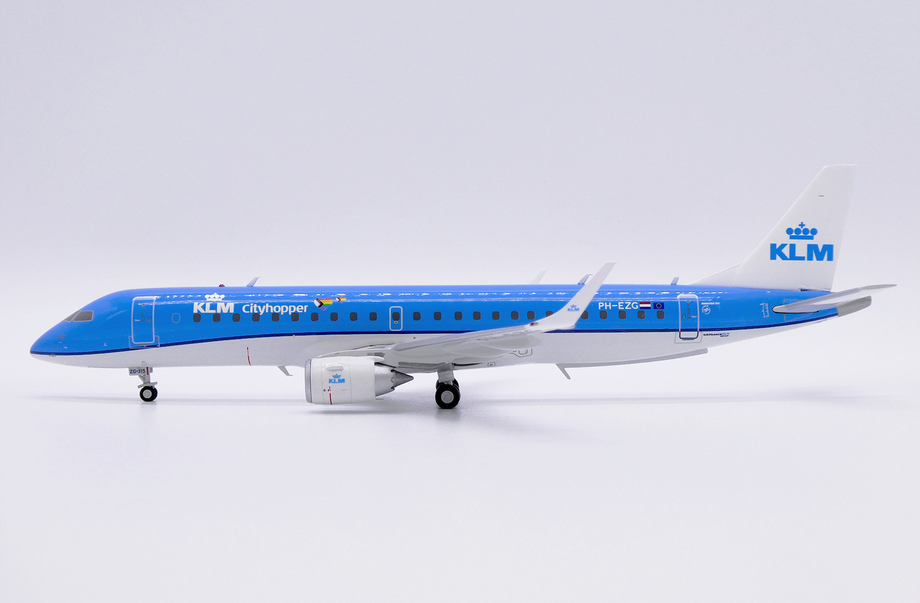 JC Wings 1:200 KLM "Progress Pride" Embraer ERJ190